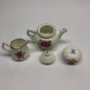 Children&#39;s Teapot, Creamer and Sugar Bowl Staffordshire Blue Waters Bone China