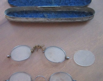 Okulary przeciwsłoneczne w antycznej metalowej oprawie z cynową ramką