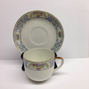 Antique Hutschenreuther Hohenberg Bavaria Gold Encrusted Demitasse cup and matching saucer