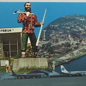 Carte postale d’avion panaméricain vintage MAINE Paul Bunyan Statue Bangor Auditorium