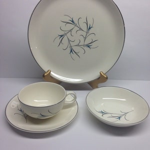 4 Piece Vintage Salem Dinnerware Simplicity Turquoise  Serenade Pattern  Lunch Set Salad set