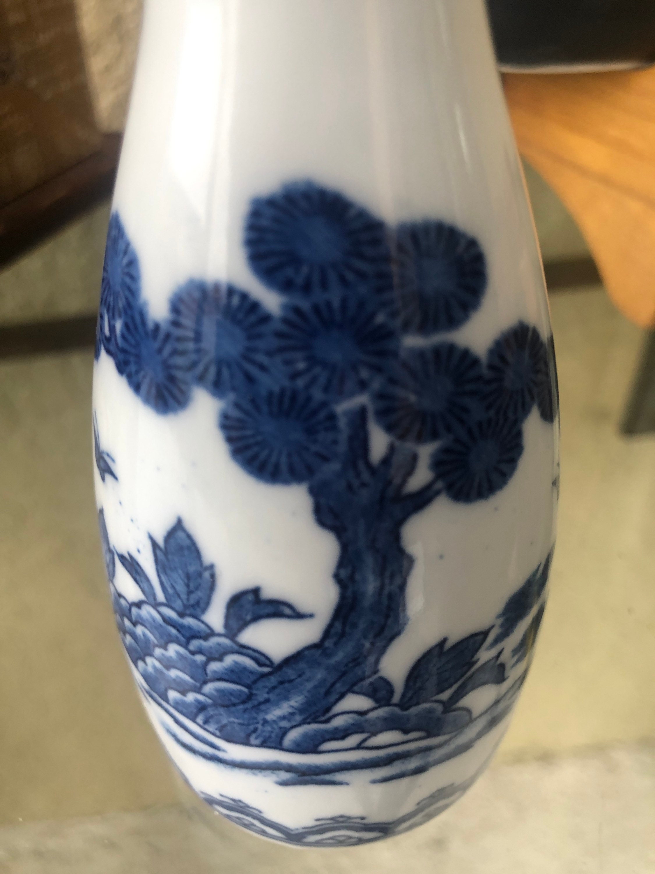 青白磁 子供絵柄 花瓶 ヴィンテージ中国製青白磁花瓶、遊ぶ子供たちのモチーフ、6インチ
