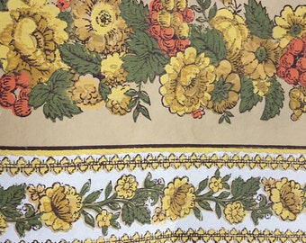 Vintage F. Schumacher Retro Wallpaper Roll Yellow Orange and Green Floral Design Revetement mural 3459D