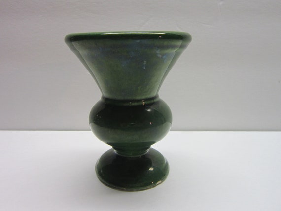 Haeger Pottery Malcomb Il Usa Plant Green Haeger Vase Etsy