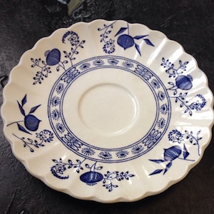Vintage Blue Onion Pattern 6” JG Meakin Classic White Nordic