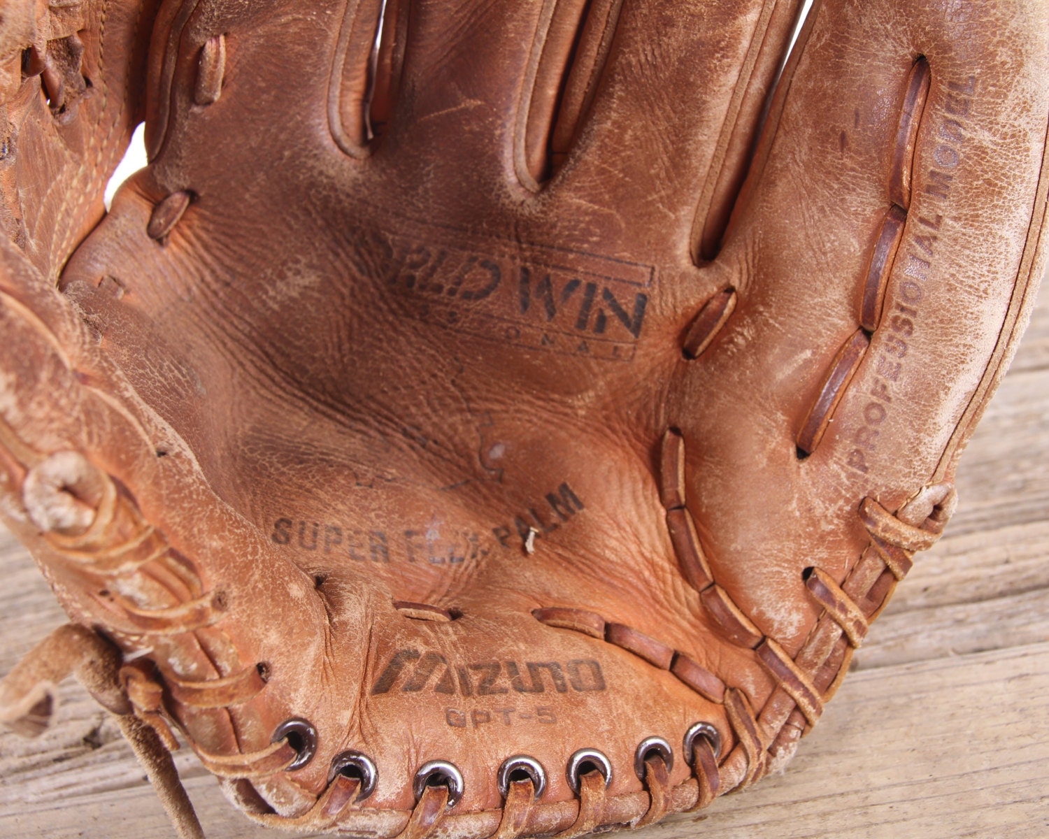 Old Vintage Leather Baseball Glove / Muzino GPT 5 Baseball Glove