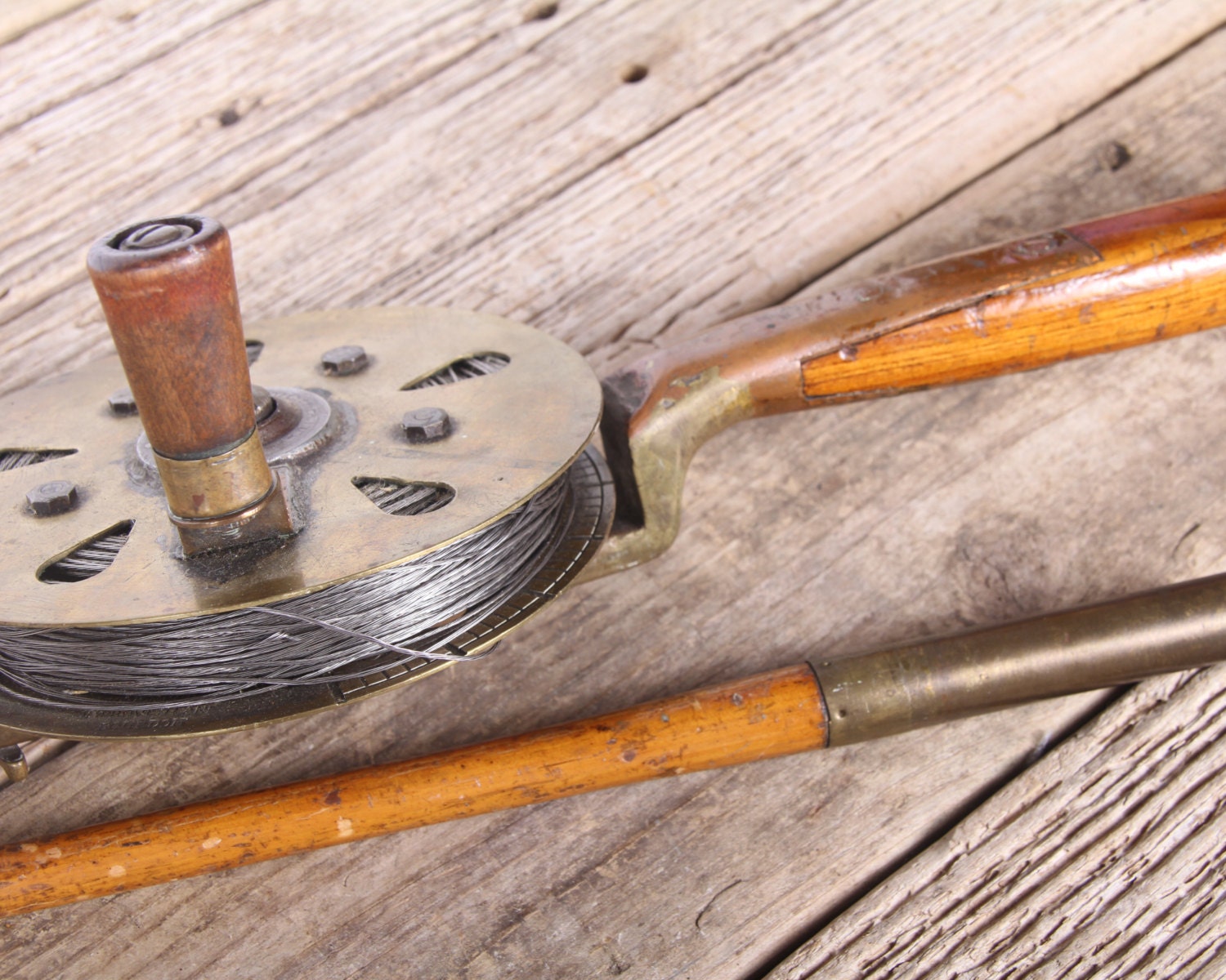 Antique Wooden Fishing Rod & Copper Reel / Mathews Conveyer Co. Halibut