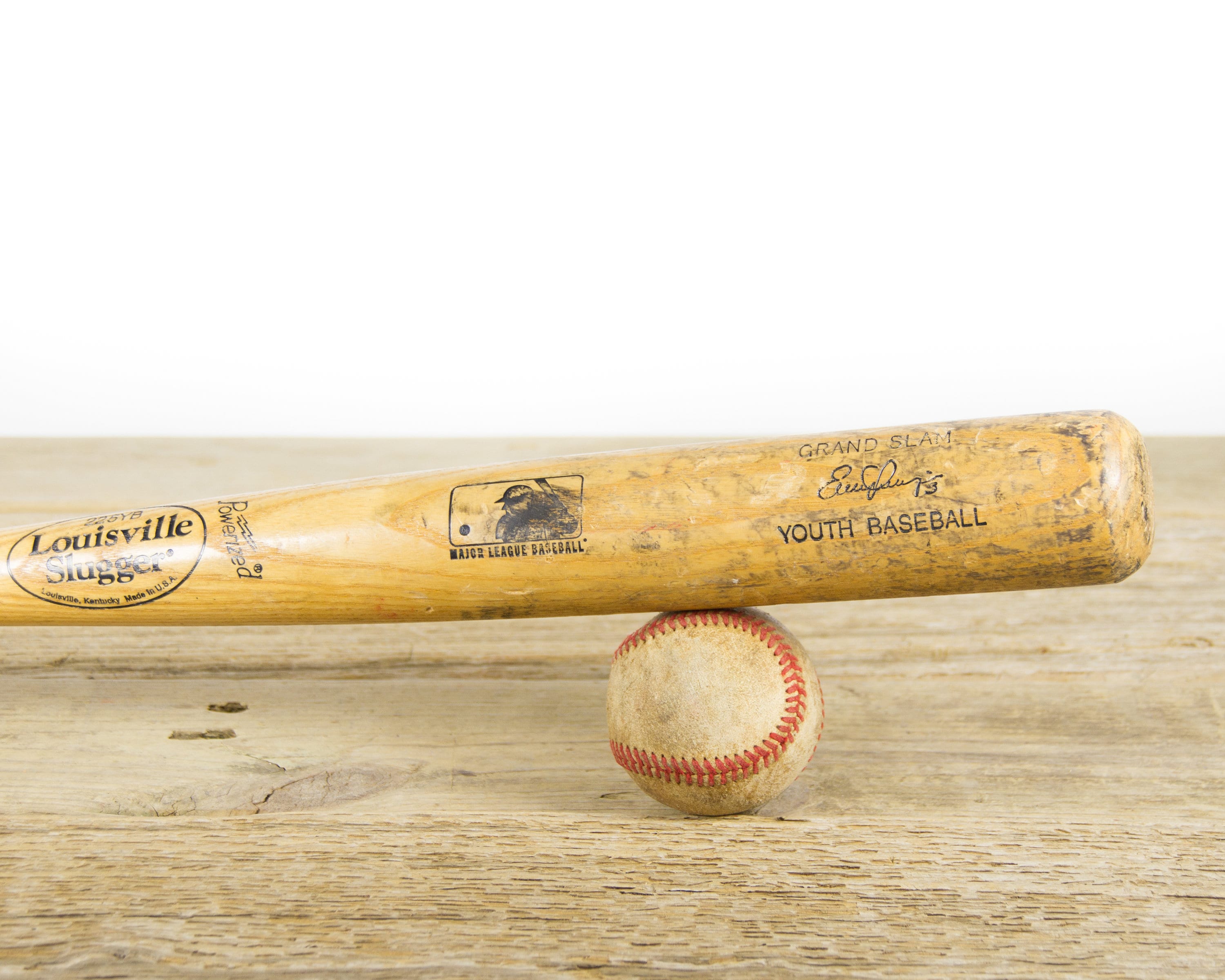 Chicago Cubs 18 Mini Bat by Louisville Slugger