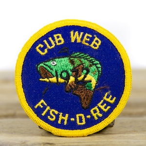 Vintage Boy Scouts of America Fish-O-Ree Cub Web 1972 Patch / 3 &quot;Scout Patch