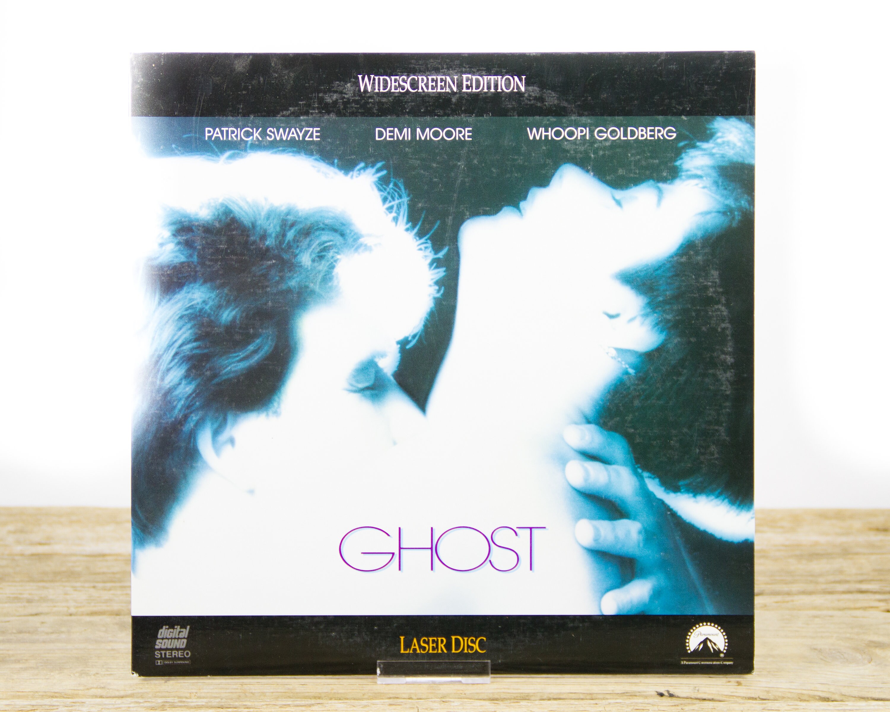 Vintage 1991 Ghost LaserDisc Movie / Vintage Laser Disc Movies / Movie
