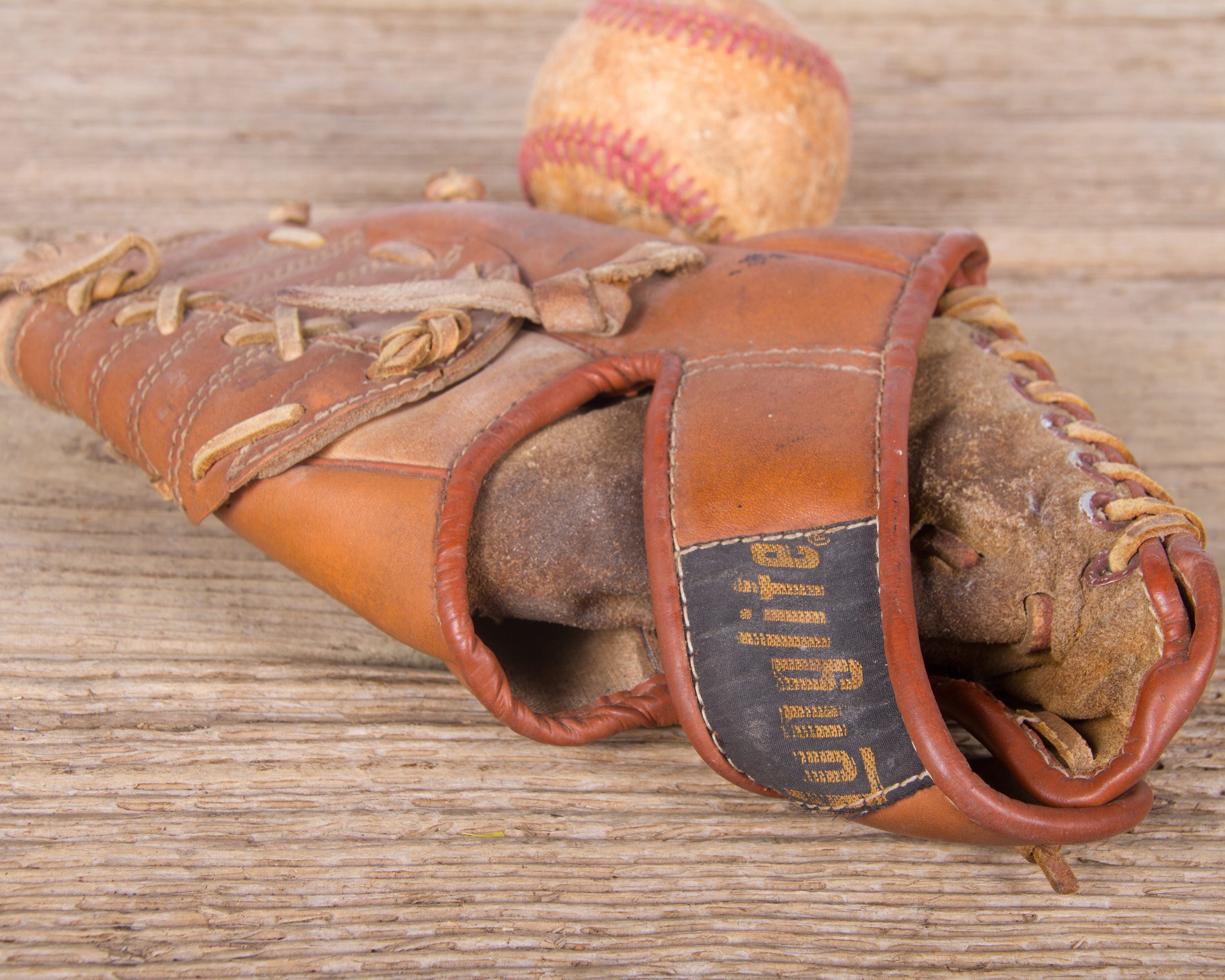 Old Vintage Leather Baseball Glove / Kids Lunglite YF201 Baseball Glove