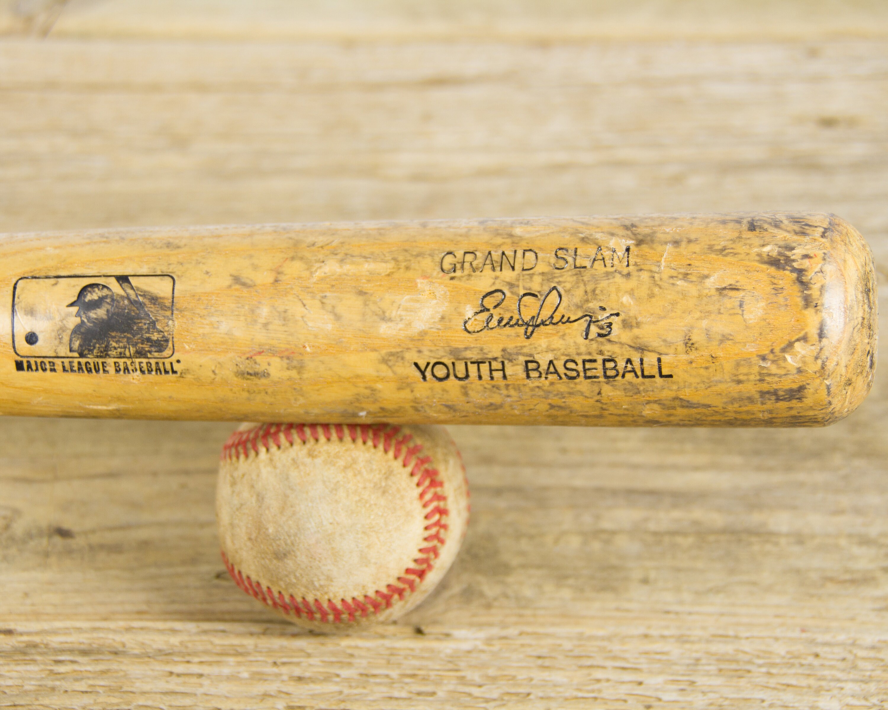 Vintage Wooden Baseball Bat / Baseball Decor / Louisville Slugger 225YB