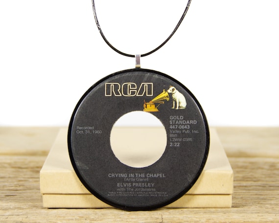 Vintage Handmade Elvis Presley and The Jordanaires Vinyl Record Necklace from 1965 / Rock & Roll Music Collectible / Women's Necklace Gift