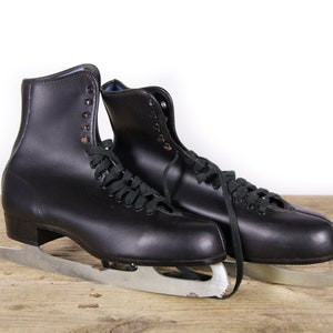 Vintage Ice Skates / Antique Ice Skates Skates / Black Ice Skates / Vintage Canadian Ice Skates / Vintage Hockey Decor / Sports Decor