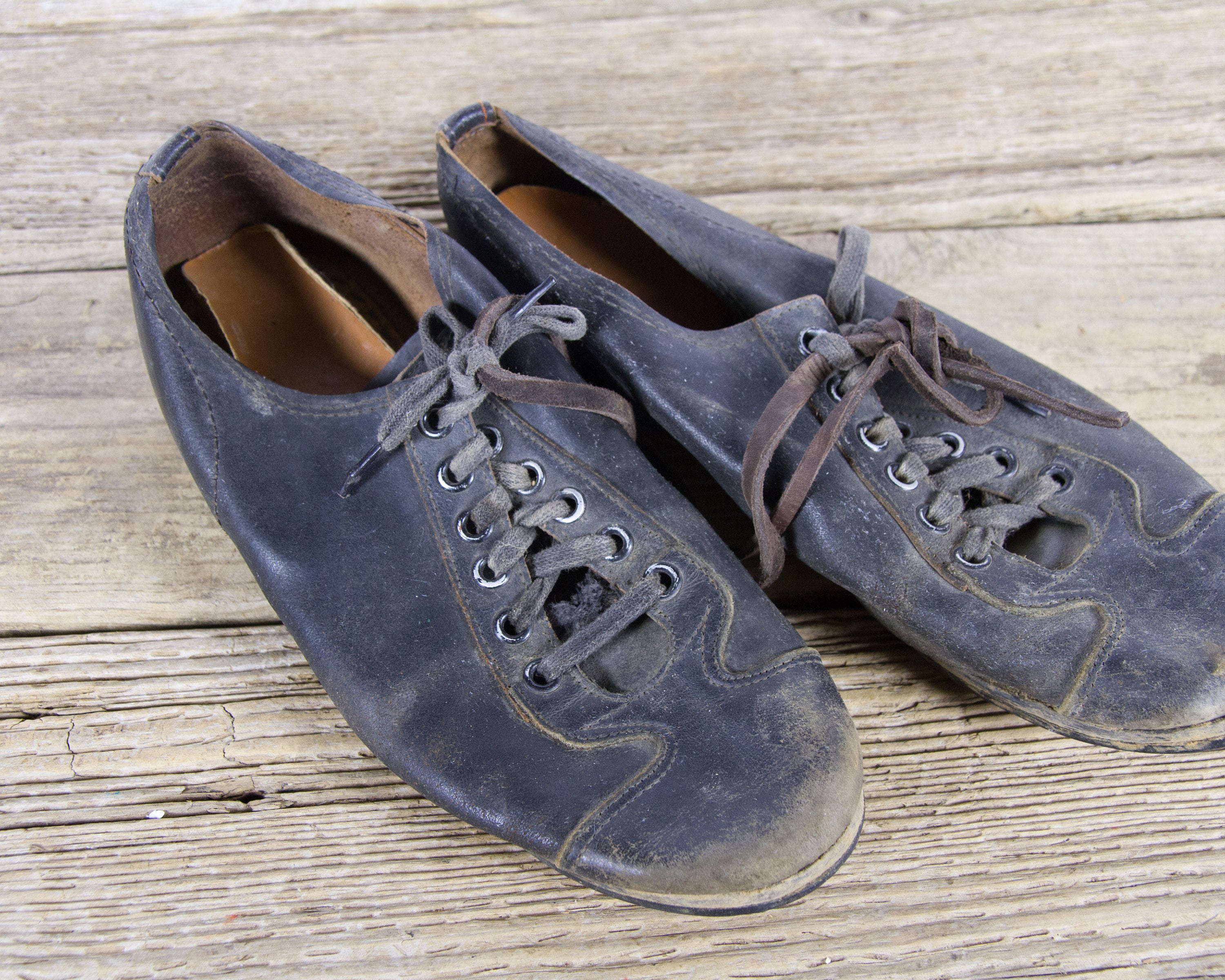Old Vintage Leather Sport Cleats / Leather Cleats / Vintage Baseball