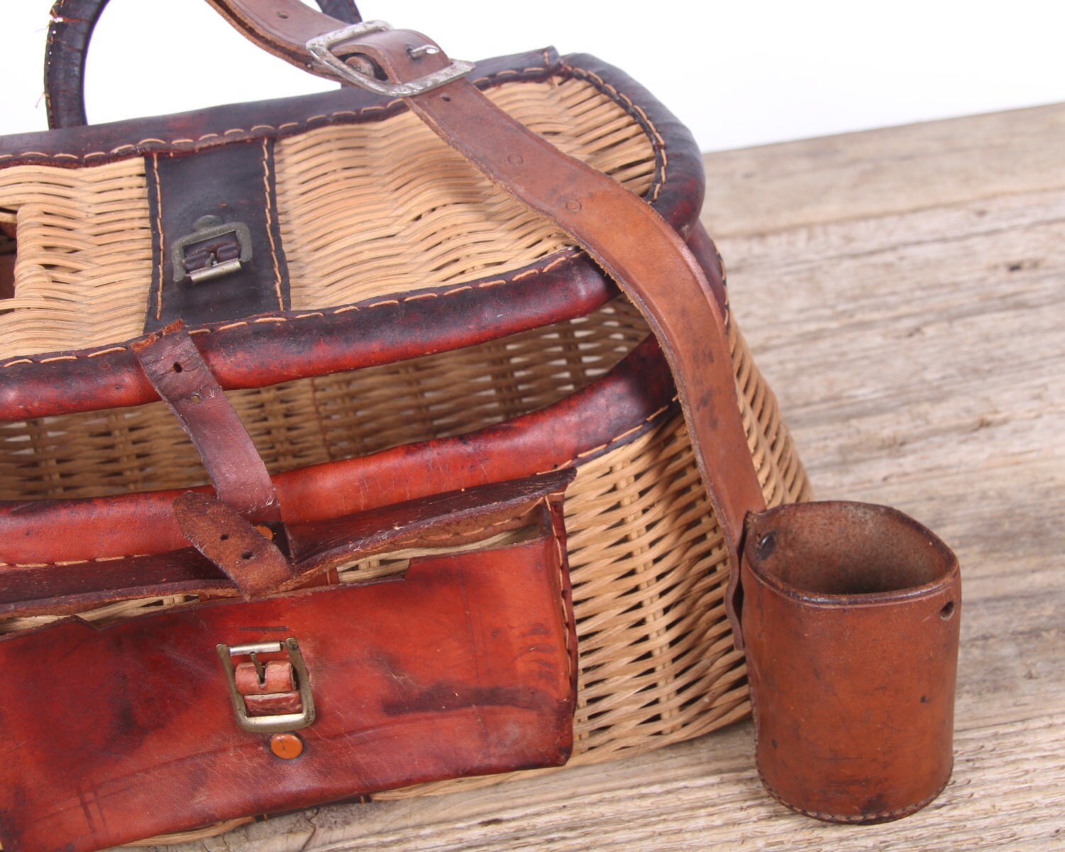 Vintage Genuine Fishing Creel / Fishing Basket / Old Basket Fishing