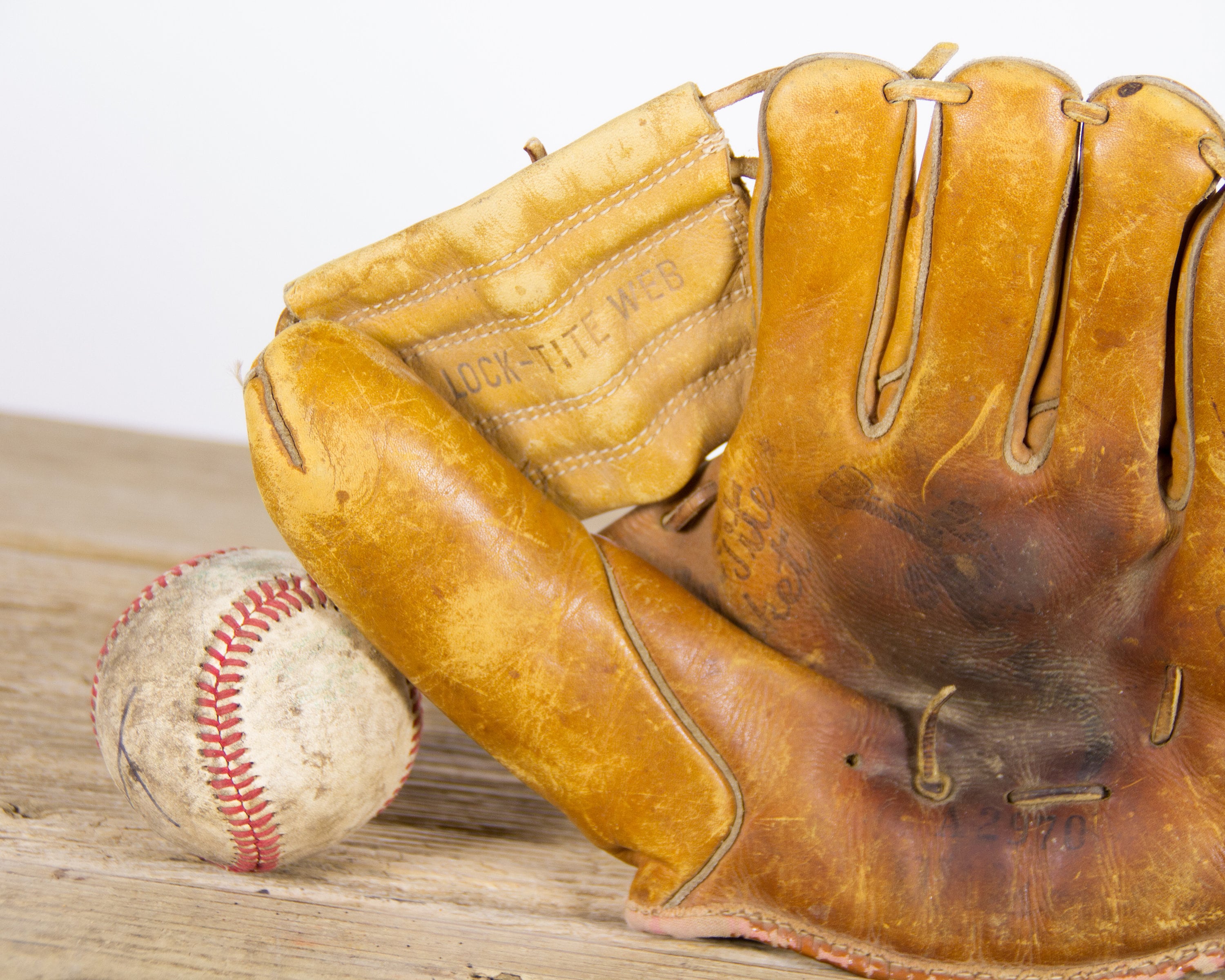 Antique Leather Baseball Glove / Wilson Baseball Glove / Old Baseball