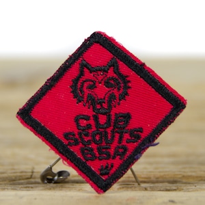 Vintage Boy Scouts of America Red and Black Cub Scouts BSA Patch / BSA 1.5&quot; Scout Patch