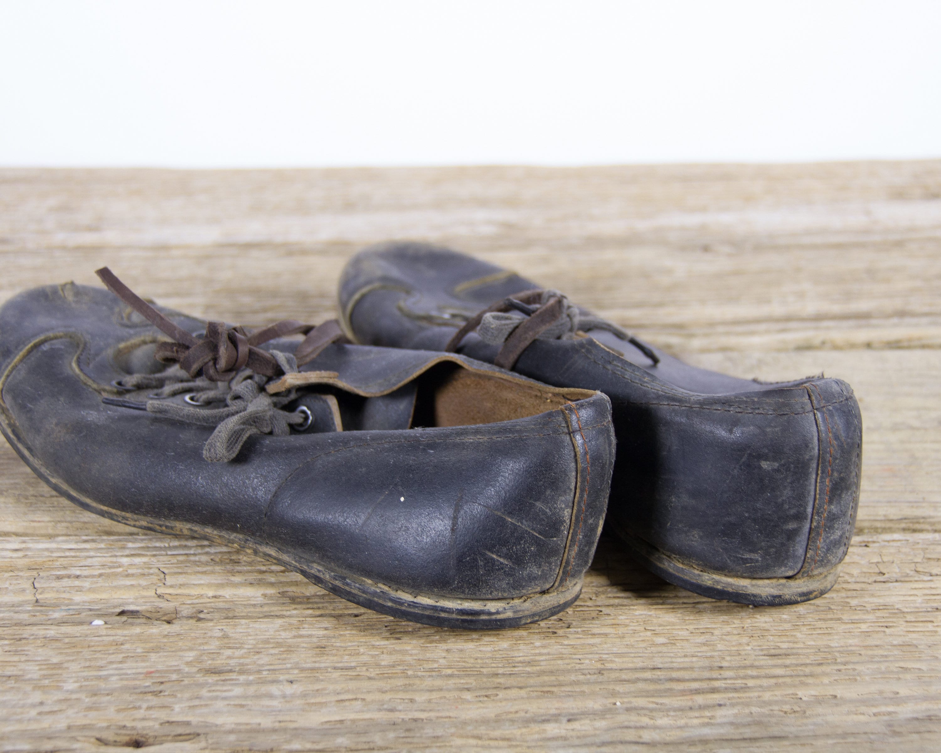 Old Vintage Leather Sport Cleats / Leather Cleats / Vintage Baseball