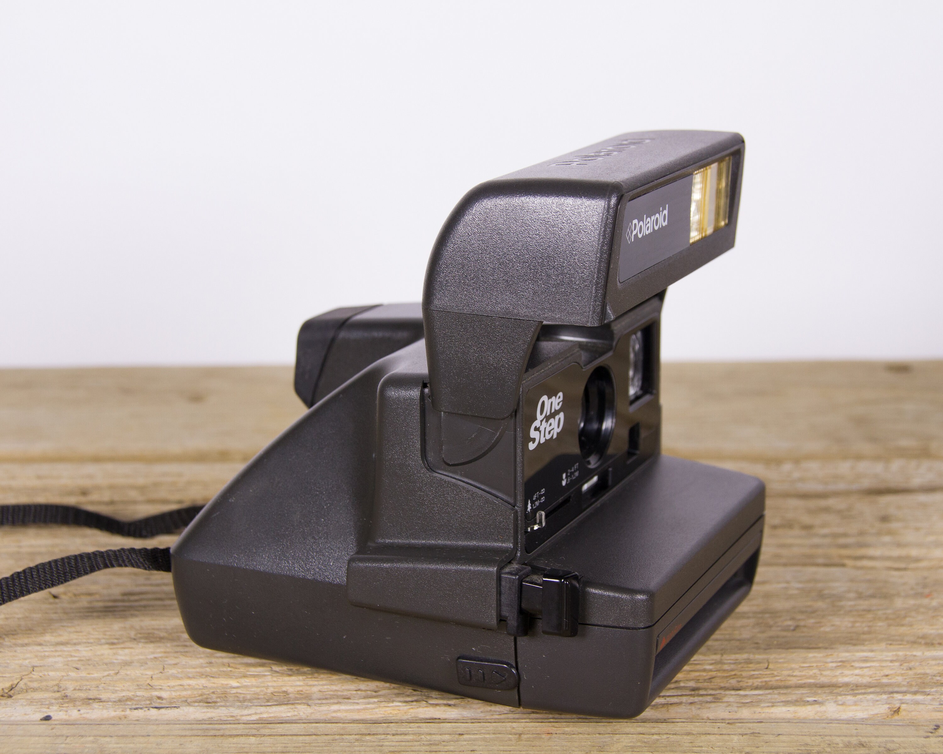 Polaroid Camera / Working Polaroid OneStep 600 Camera / Old Polaroid