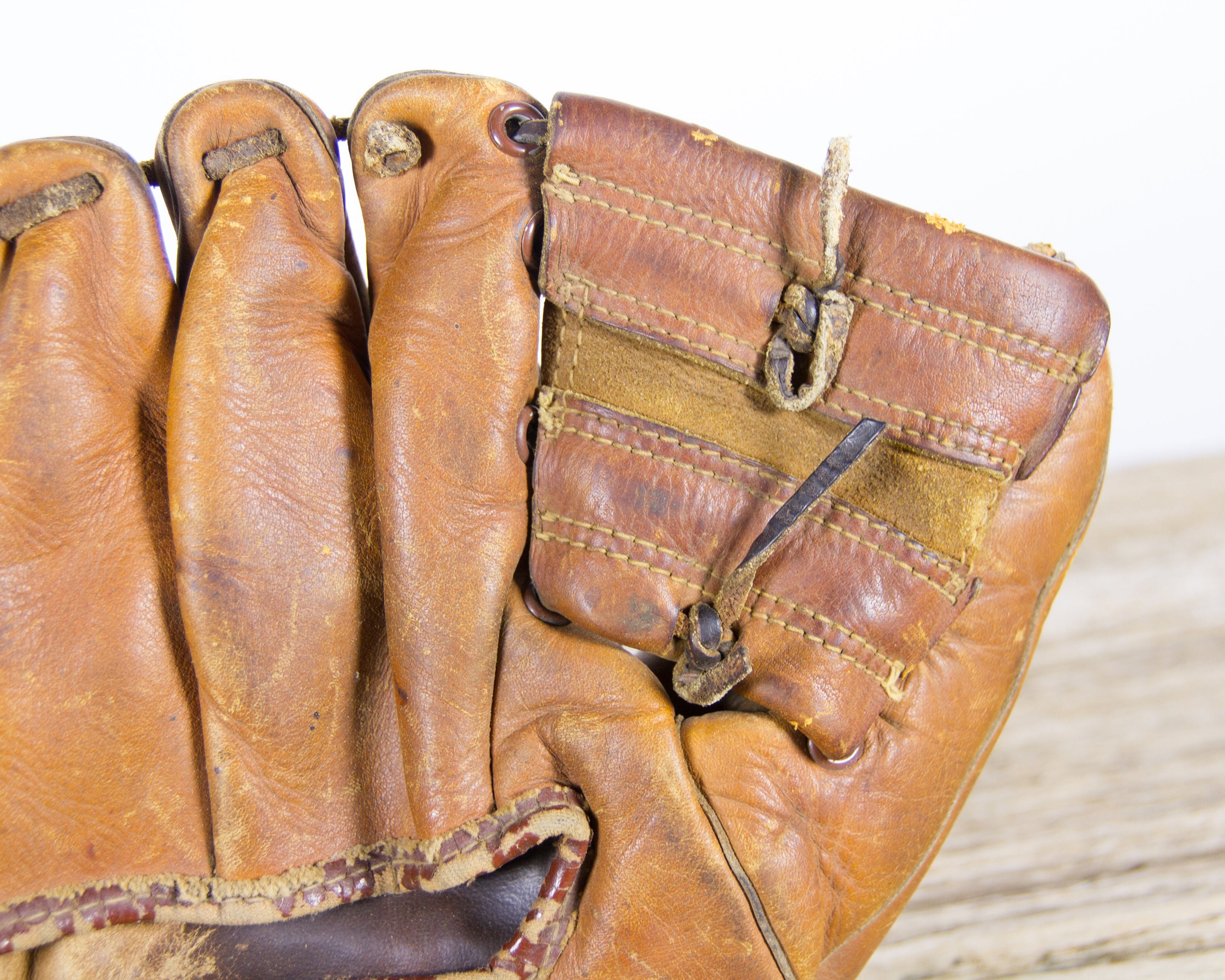Old Vintage Leather Baseball Glove / MacGregor Eddie Joost G127 Glove