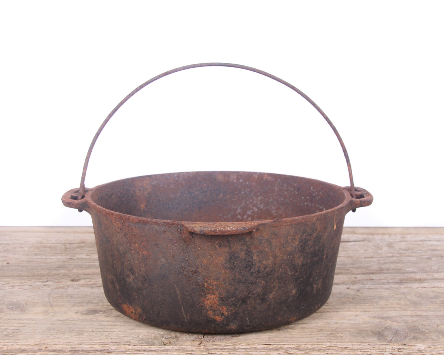 Antique Cast Iron Pot / Rusted Vintage Wagner Ware Sidney Pot