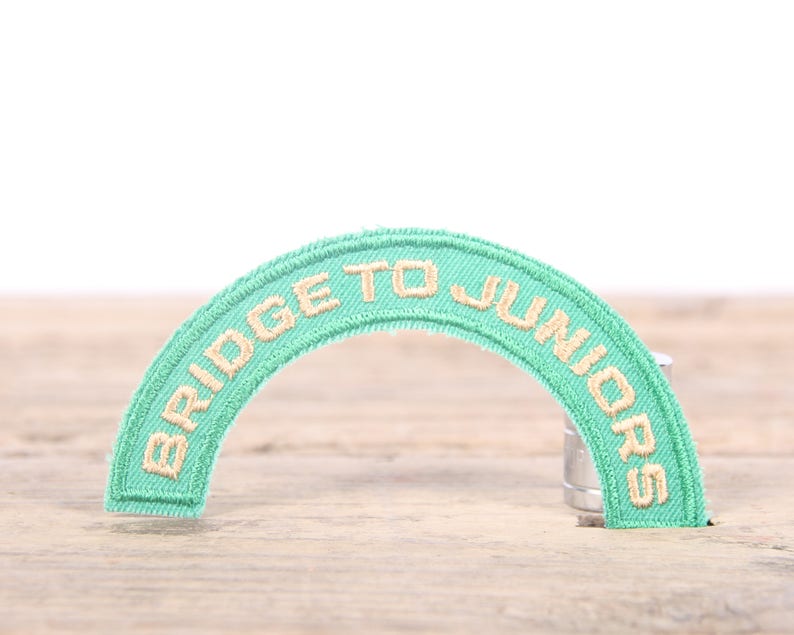 Vintage Girl Scout Patch 1970/'s-80/'s Scout Patch Green Yellow Bridge To Juniors Patch Old Stock Scout Patch Scout Badge