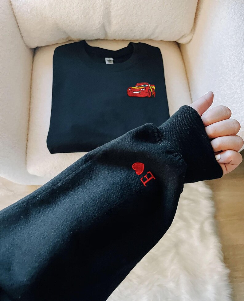 Lightning McQueen and Sally Carrera Embroidered Sweatshirt, Disney Cars Couple Matching Pullover with Initial Heart Sleeve, Fan Gift bild 5