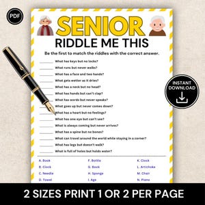 Puede incluir: Una hoja de juego PDF imprimible titulada "Senior Riddle Me This" con un diseño amarillo y blanco. La hoja presenta acertijos y opciones de respuesta, con el texto "Descarga instantánea" y "2 tamaños Imprimir 1 o 2 por página". Un bolígrafo negro está en la imagen.