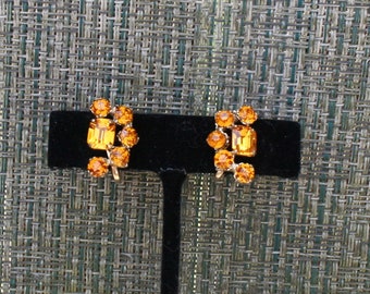 Coro Earrings Amber Screw Backs