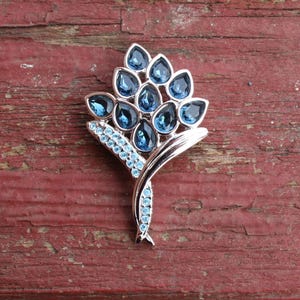 Swarovski Crystal Midnight Blue Brooch Pin Bouquet