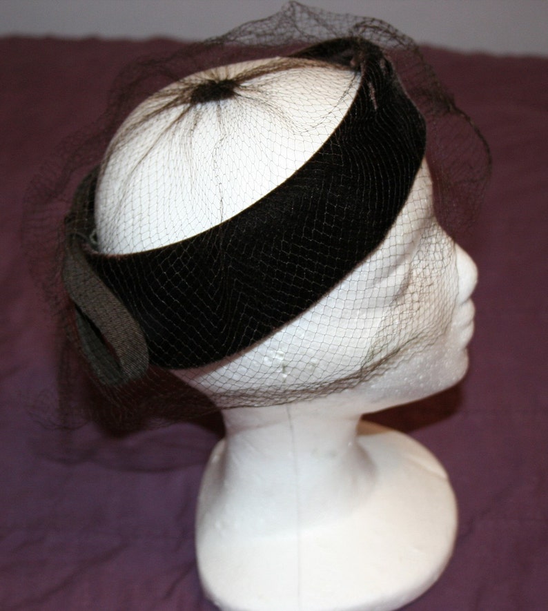 Hat Brown Velvet Fascinator 1950s image 5