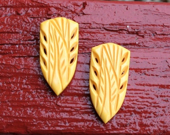 Bakelite Shoe Clips