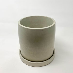 Larger Planter Pot With Drainage and Saucer, Large Concrete Planter, Modern Concrete Planter, Cement Planter