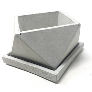 Concrete Planter, Drainage Hole, Saucer, Tray, Concrete Succulent Planter, Cement Planter, Modern Concrete Planter, Small Concrete Pot
