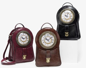 Bolso con reloj retro: bolso inspirado en un despertador vintage con compartimento oculto, un accesorio único y llamativo.