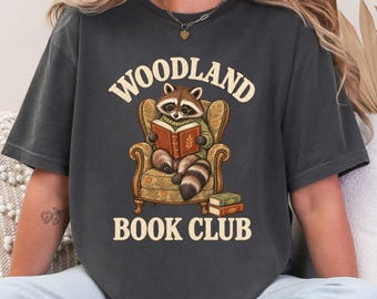 Camiseta de lectura con mapache, camiseta Comfort Colors® Woodland Book Club