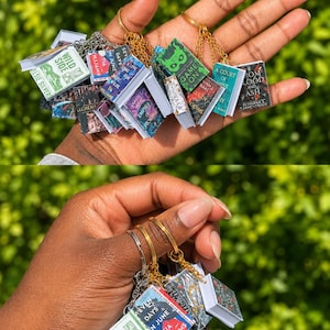 Chaveiro em miniatura de livro 3D: ideal para amantes de livros, presente perfeito para leitores, acessório de leitura, chaveiro em miniatura de livro, presente para quem gosta de ler, pingente para celular, pingente de livro