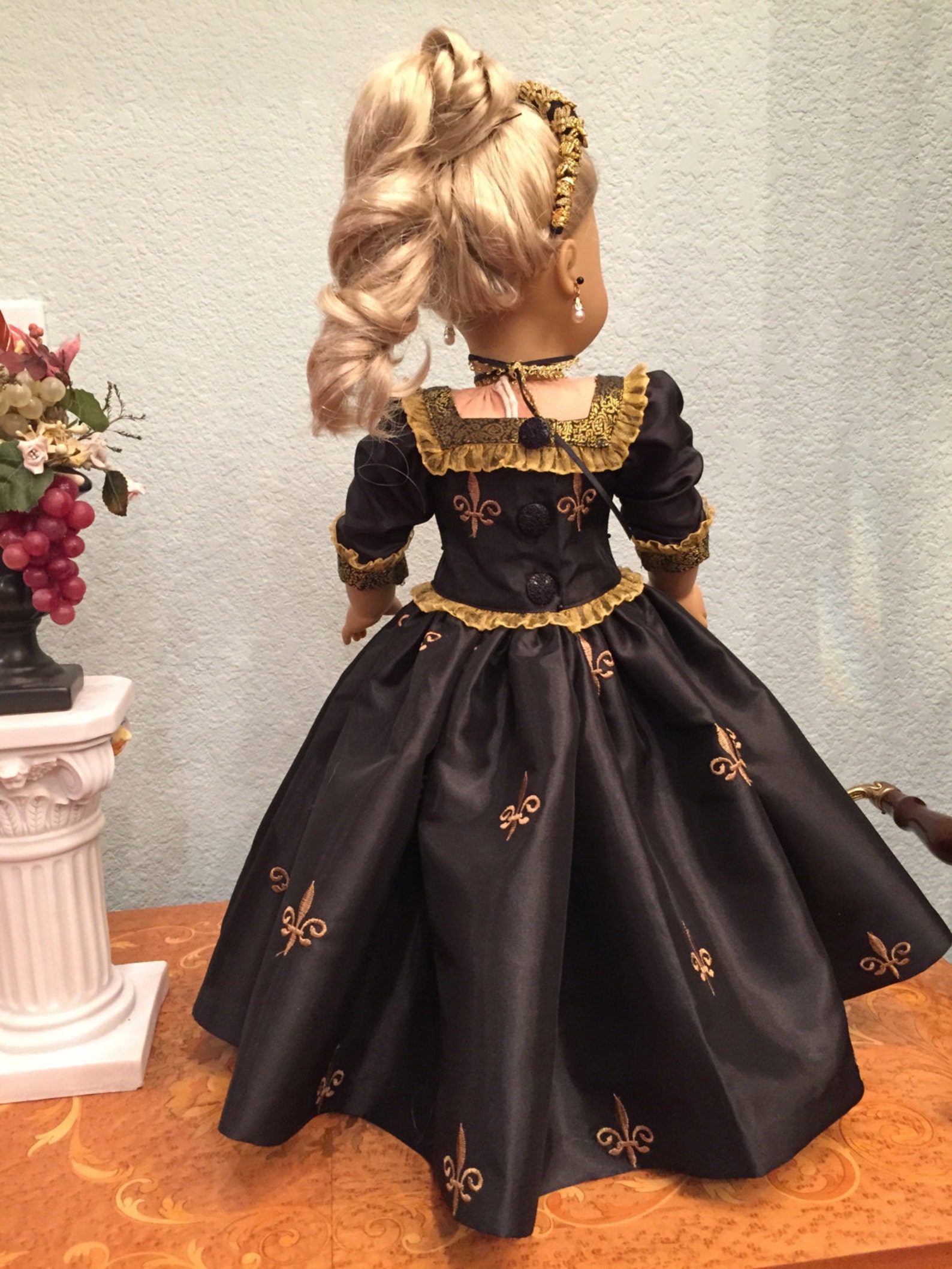 tamu cap and gown price