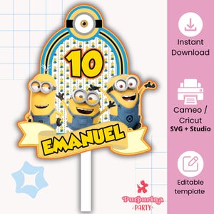 Puede incluir: Un adorno para pastel personalizado con tres personajes Minion amarillos, el número 10 y el nombre EMANUEL en letras negras sobre una pancarta amarilla. El diseño incluye un marco arqueado azul y amarillo con un icono de un ojo arriba.