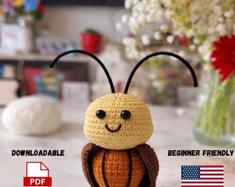 Schabe Schlüsselanhänger Häkelanleitung: Amigurumi Insekt Design (PDF Download)