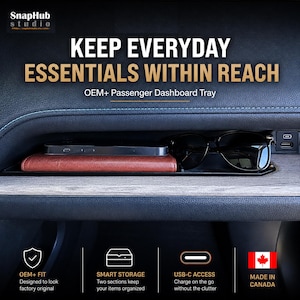 Könnte beinhalten: Eine schwarze Beifahrer-Armaturenbrettablage in einem Fahrzeug mit dem Text KEEP EVERYDAY ESSENTIALS WITHIN REACH und OEM+ Passenger Dashboard Tray. Die Ablage enthält eine braune Ledergeldbörse, ein Smartphone und eine schwarze Sonnenbrille.