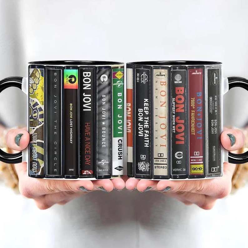 Caneca Bon Jovi Retro Cassette Collection - Ideal para Amantes da Música imagem 2