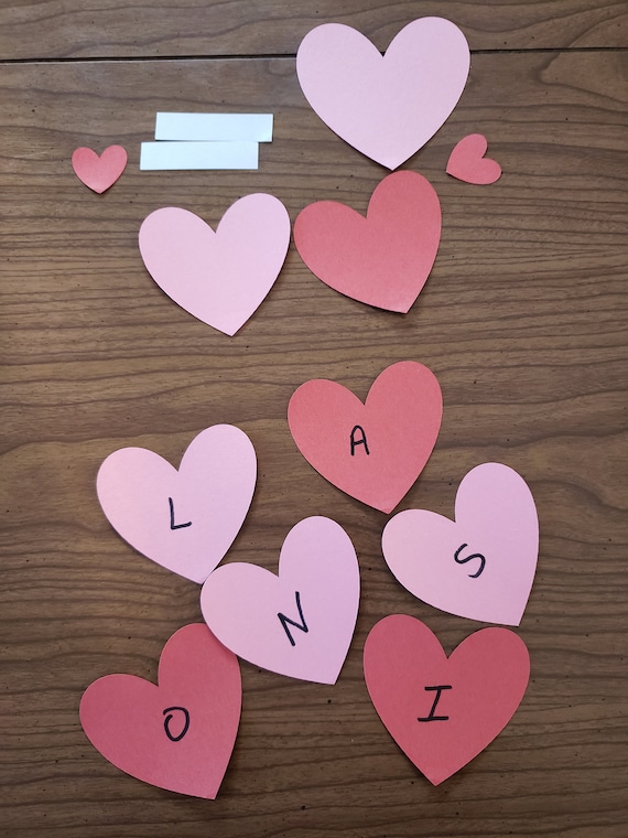 Valentine's Day Heart Caterpillar Craft For Kids  Valentine day crafts,  Valentines for kids, Preschool valentines
