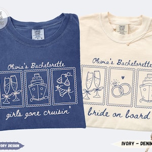 Pu&ograve; includere: Due magliette Comfort Colors, una blu denim e una avorio, con grafiche bianche. La maglietta blu denim riporta la scritta "Olivia's Bachelorette" con calici di champagne, una nave e un bikini. La maglietta avorio dice "Olivia's Bachelorette" con anelli e una nave.