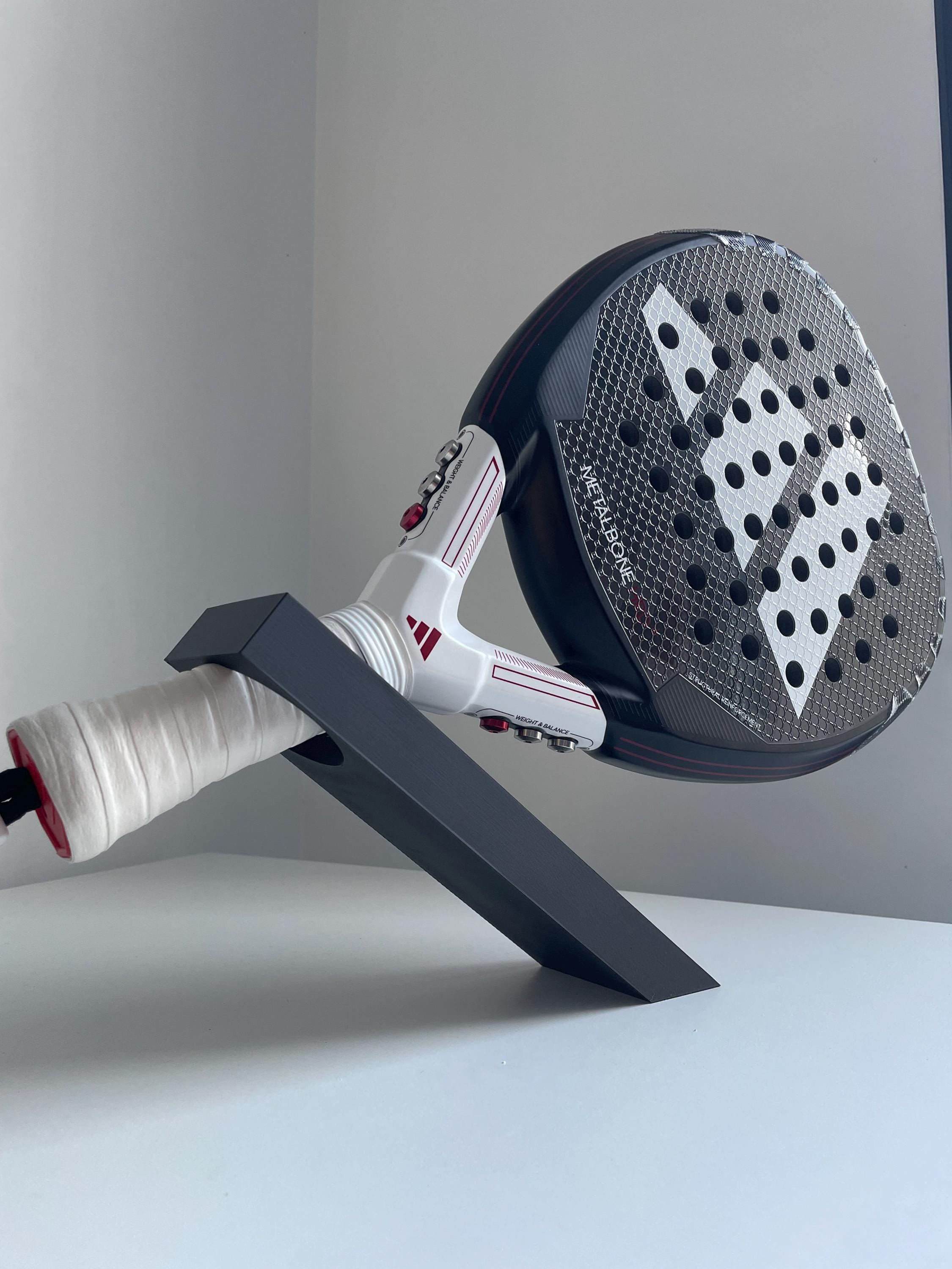 Sports Racket Display Stand Gravity Padel Racket Holder | Minimalist Desk Stand | Padel Racket ...