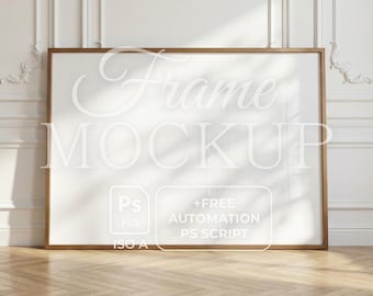 Minimalistisches ISO A Rahmenmockup psd | Horizontaler Bronzerahmen auf Boden | Smartobjekt | Enthält ein kostenloses Video- und Bild-Batch-Automation-Skript