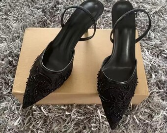 Escarpins noirs à bride arrière en résille brodée, escarpins élégants à bouts pointus et à talons hauts, chaussures de mariée pour mariée, sandales de créateurs pour soirée