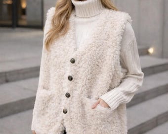 Women Faux Shearling Vest Short Winter Sleeveless Jacket Cozy Lamb Fur Look