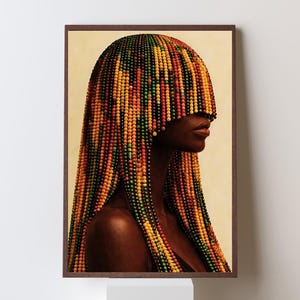 K&ouml;nnte beinhalten: Gerahmter Kunstdruck mit Seitenprofil einer Person mit dunkler Haut. Der Kopf ist mit langen, perlenbesetzten Str&auml;hnen in Gelb, Orange, Gr&uuml;n und Rot bedeckt. Das Kunstwerk hat einen warmen, neutralen Hintergrund und wird in einem dunkelbraunen Rahmen pr&auml;sentiert.